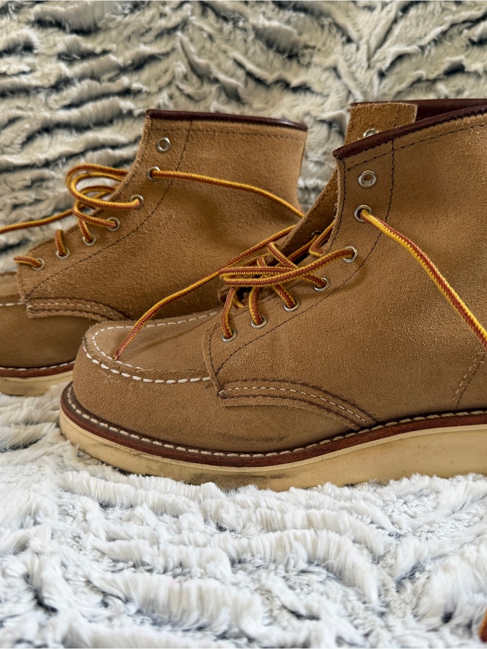 Red Wing Shoes Tan Suede Lace-Up Moc Toe Boots